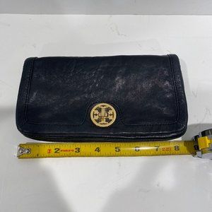 Torcy Burch Leater Turn Lock Wallet